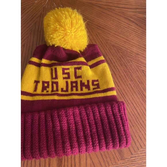 USC Trojans Winter Hat Beanie Cap Pom Pom Spell Out Mens One Size Fits - Picture 5 of 8
